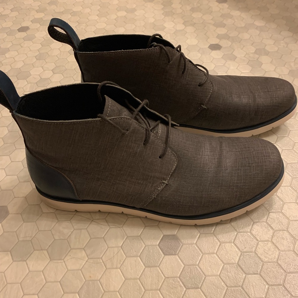 Marc Nolan, Logan Chukka, Size 12, Dark grey with navy blue